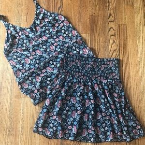 CAbi flirt skirt and tank